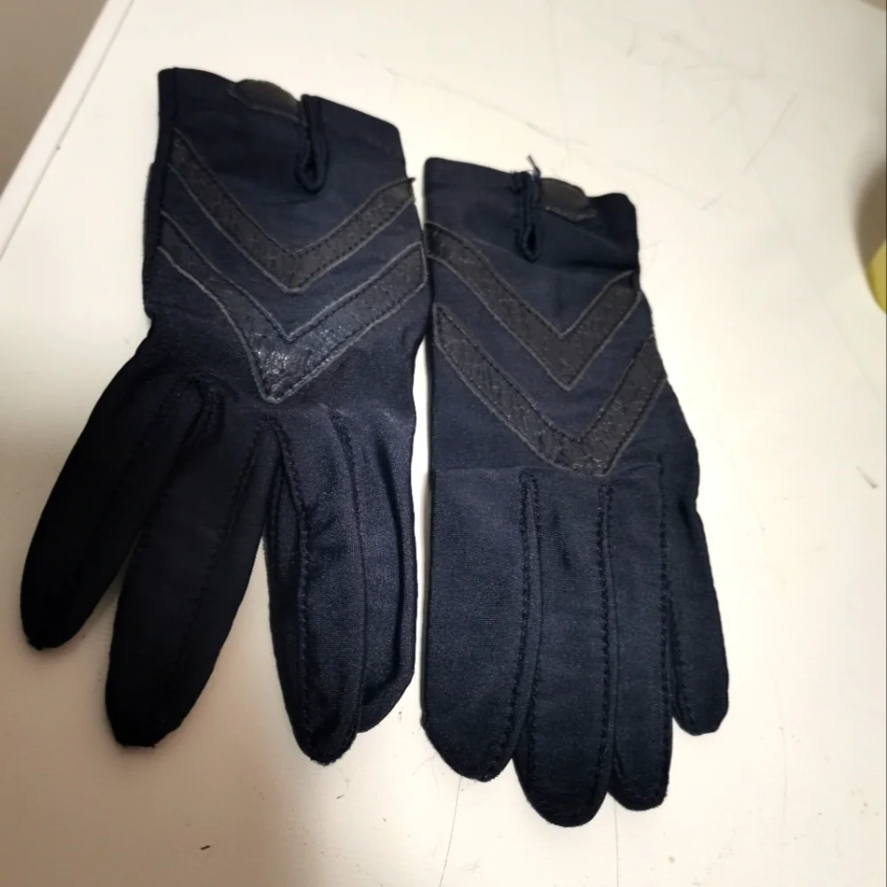 Vintage ISOTONER by ARIS Vintage Lined Driving Gloves